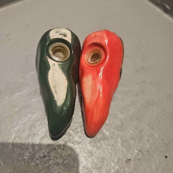 Salt and Pepper Shakers Ceramic Peppers Jalapeño Southwest 4" - Picture 5 of 5
